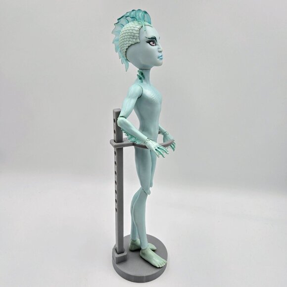 Monster High Gillington Gil Webber Mansters Male Doll Mattel 2011 Read - Picture 15 of 16